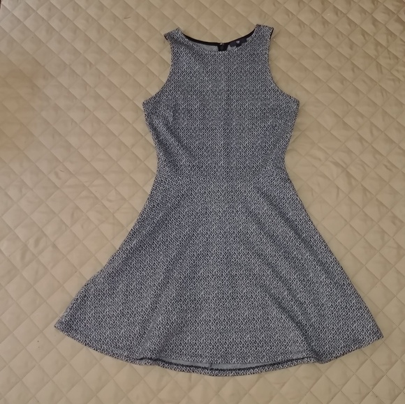 GAP Dresses & Skirts - Gap pattern navy white fit flare dress sm LIKE NEW